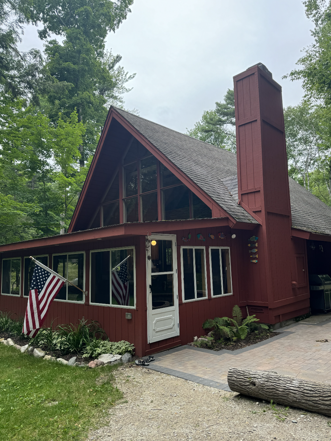 The cottage from the driveway